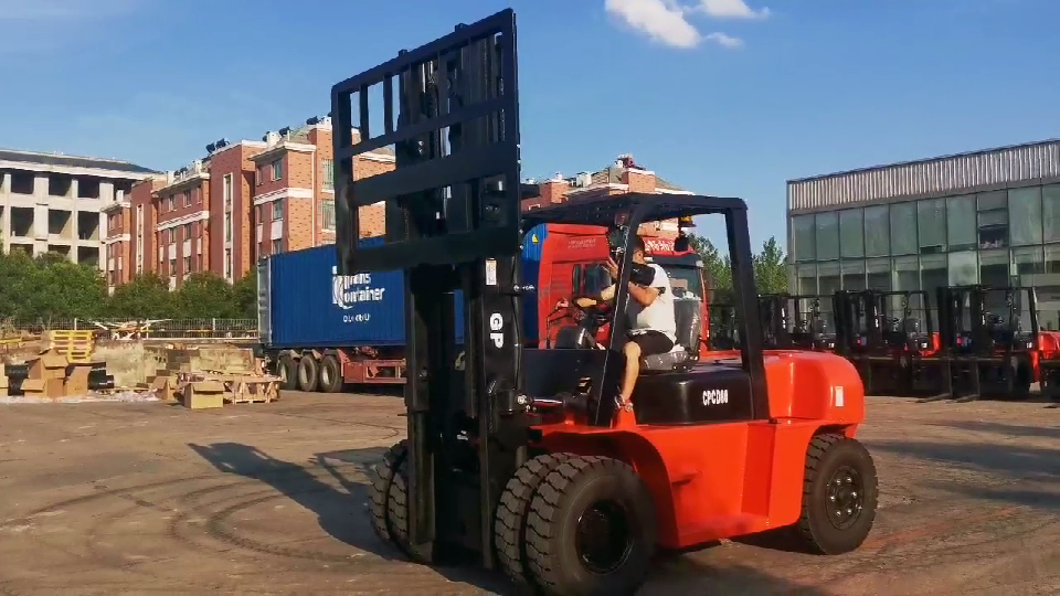 GP8tdieselforklift((1)